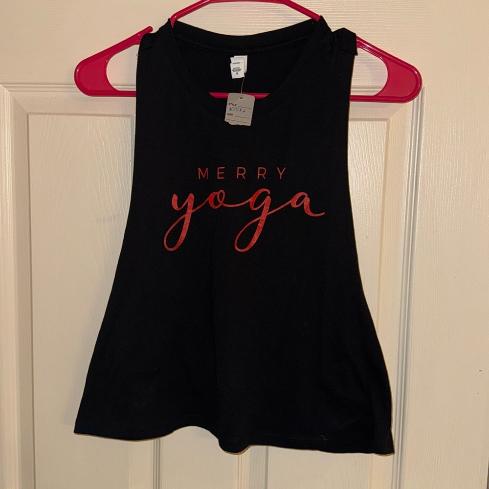 NWT Merry Yoga muscle tank crop ( m)